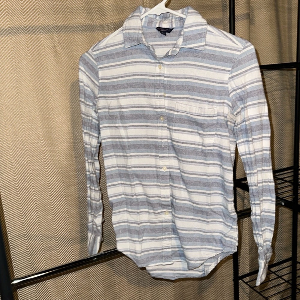 Aeropostale light color plaid flannel size XS